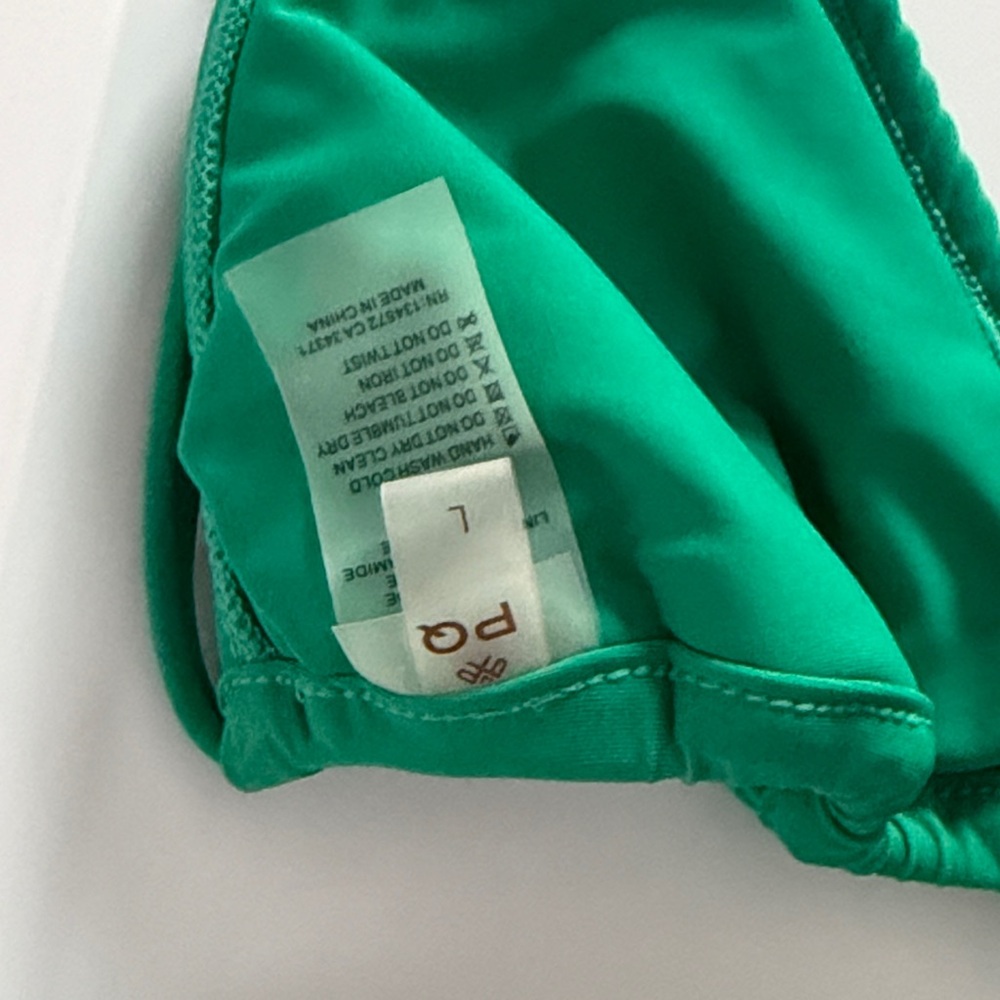 PQ Green Bikini Set S&L - Picture 6 of 7